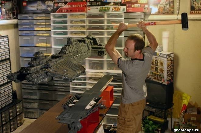 Фанат Halo потратил четыре года на создание LEGO-копии корабля из игры